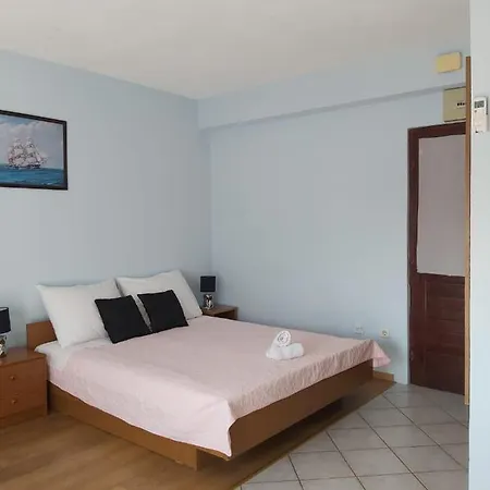 Apartments Nature Omis Exterior photo